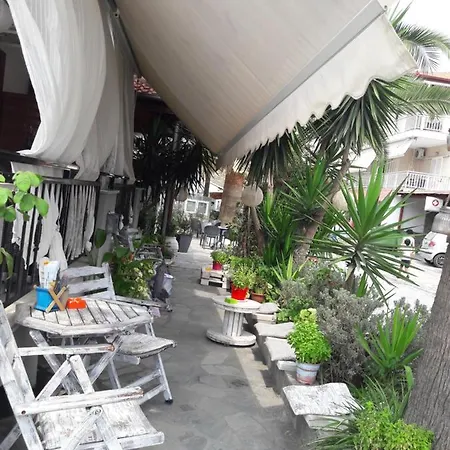 Alkyonari By Anna Guest house *
