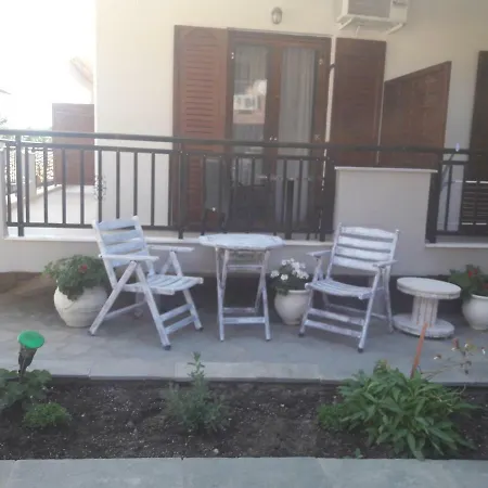 Alkyonari By Anna Guest house *