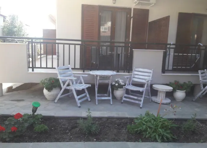 Alkyonari By Anna Πανσιόν 3*