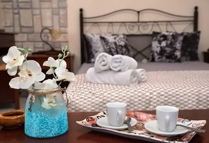 Alkyonari By Anna Πανσιόν