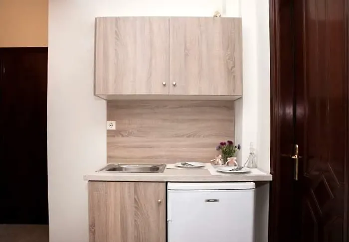 Alkyonari By Anna Πανσιόν Αμμουλιανή