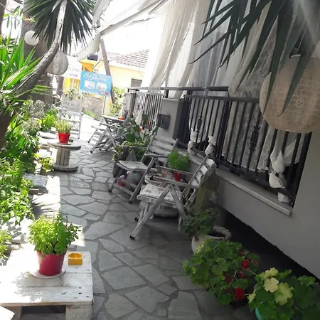 Pensionat Alkyonari By Anna 3*